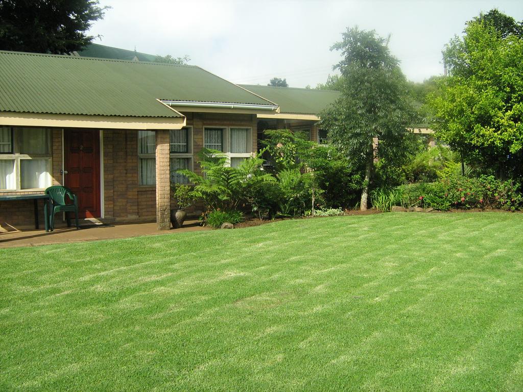 Blue Swallow Chalets Villa Graskop Exterior foto
